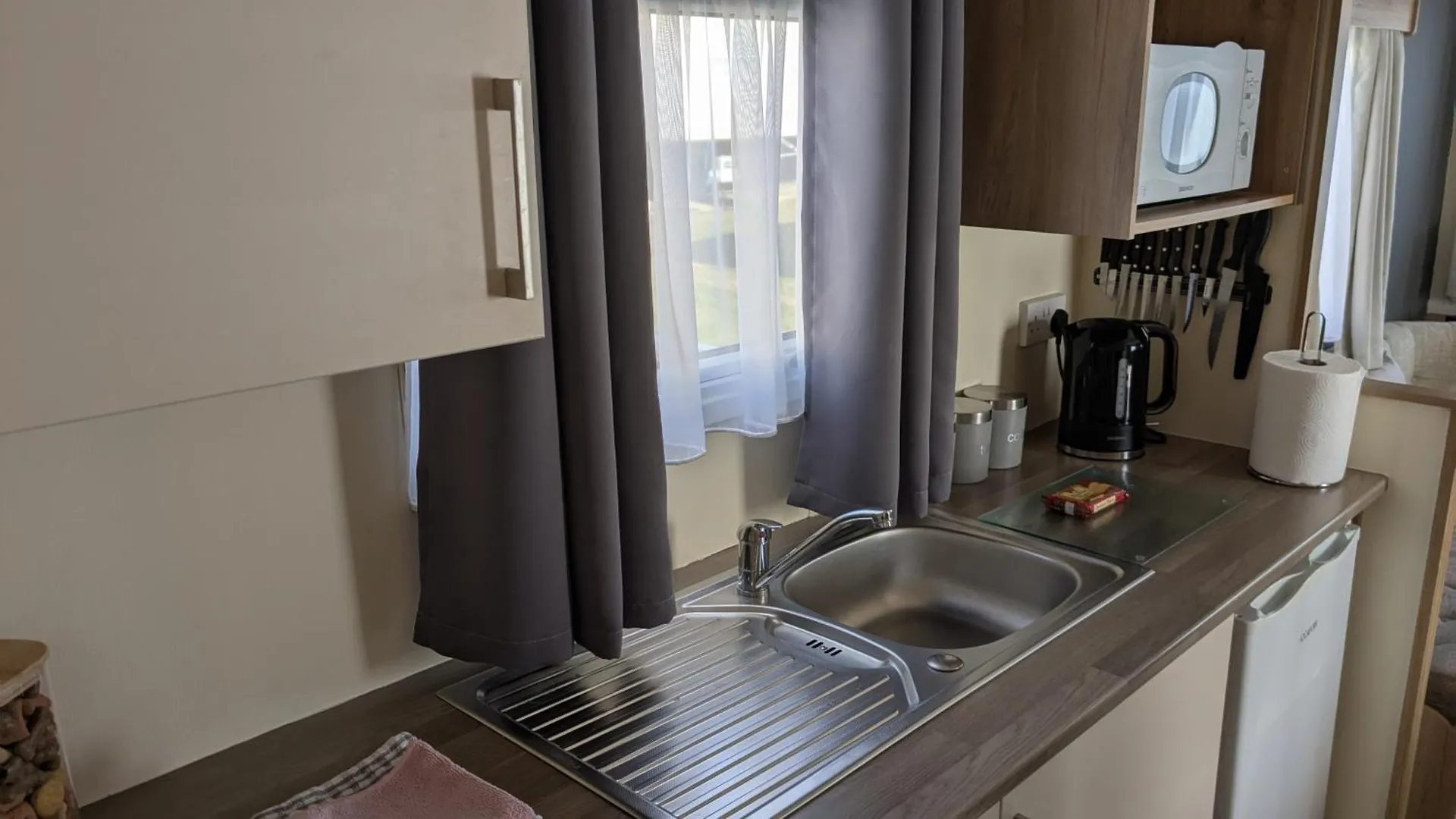 Kemping Floppy Feet Pet Friendly Holiday Home Thornwick Bay, Flamborough