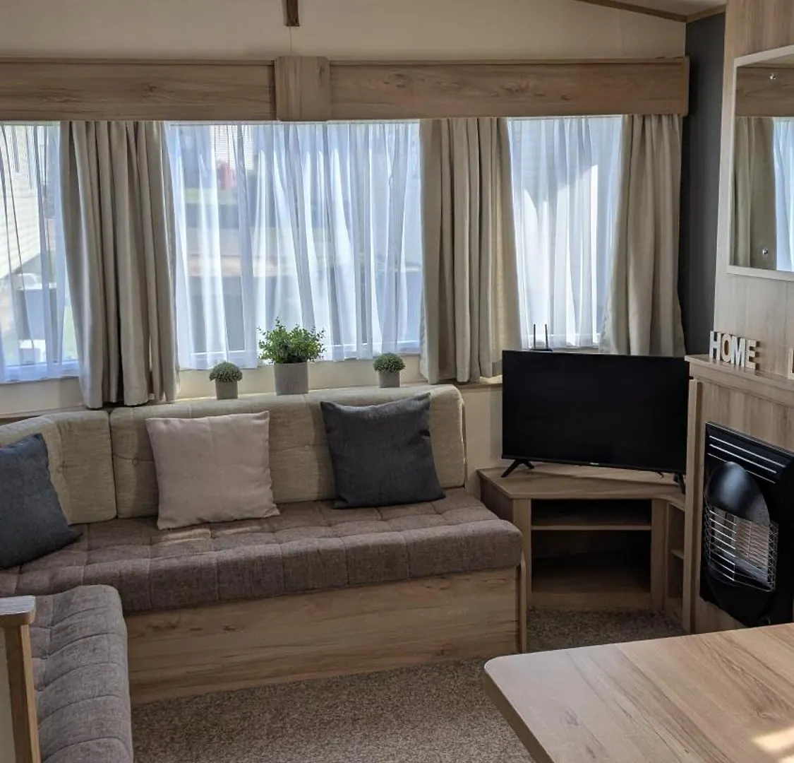 Kemping Floppy Feet Pet Friendly Holiday Home Thornwick Bay, Flamborough